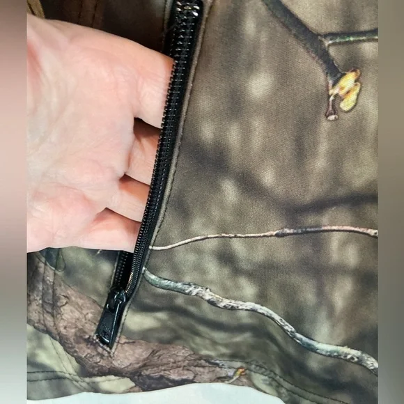 Mossy Oak~Men’s Fleece Hoodie~Built In Neck Gaiter~Zippered Front Pouch~Size L - Picture 6 of 13